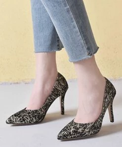 Brand new ๐ BUTITI Black & Gold Glitter Point-Toe Pump - ๐ฉ Women ๐ฅฐ