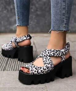 Cheapest 🎁 BUTITI White & Black Leopard Chunky Crisscross 🩴 Sandal - 👩 Women 😀 -BUTITI Shop zu104180299 alt 2 tm1647622372