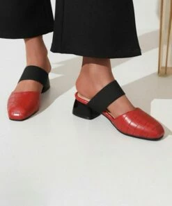 Best Sale 🔔 BUTITI Red & Black Croc-Embossed Block-Heel Strappy Mule - 👩 Women ❤️ 6 Best Sale 🔔 BUTITI Red & Black Croc-Embossed Block-Heel Strappy Mule - 👩 Women ❤️ -BUTITI Shop zu104369397 alt 2 tm1648048486