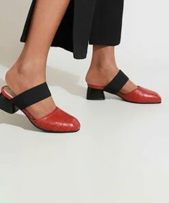 Best Sale 🔔 BUTITI Red & Black Croc-Embossed Block-Heel Strappy Mule - 👩 Women ❤️