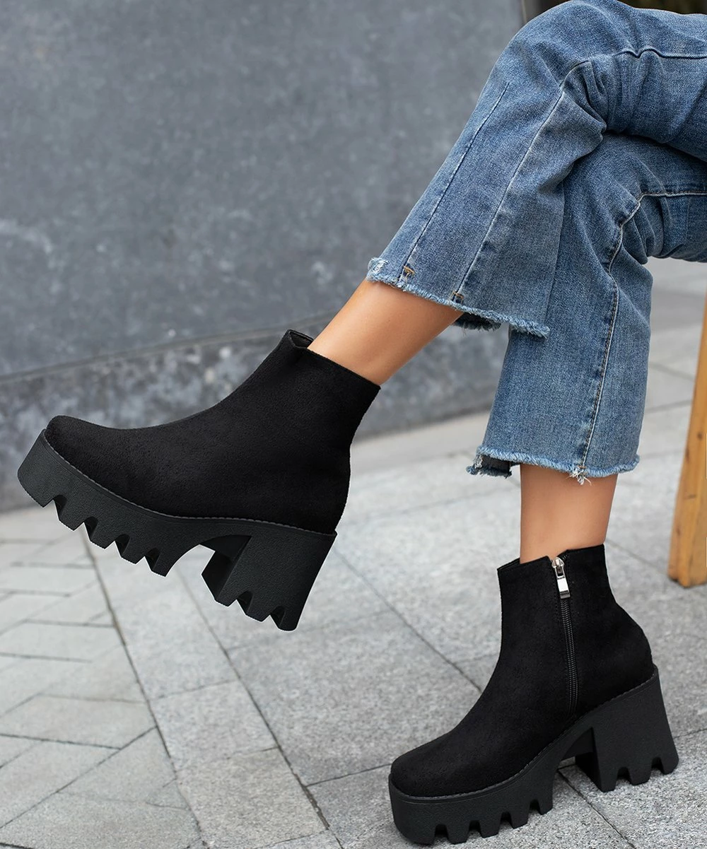 Outlet ๐ BUTITI Black Platform Block-Heel Bootie - ๐ฉ Women ๐ 2 Outlet ๐ BUTITI Black Platform Block-Heel Bootie - ๐ฉ Women ๐ - Image 2