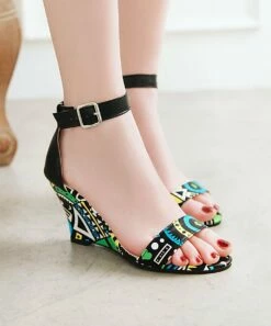 Brand new ๐ BUTITI Black Geometric Wedge ๐ฉด Sandal - ๐ฉ Women ๐