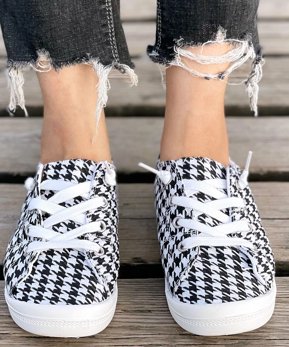 Best Pirce โ๏ธ BUTITI Black & White Houndstooth ๐ Sneaker - ๐ฉ Women โญ 4 Best Pirce โ๏ธ BUTITI Black & White Houndstooth ๐ Sneaker - ๐ฉ Women โญ - Image 4
