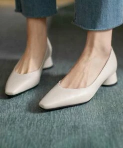 Best Pirce ๐ BUTITI Beige Pointed-Toe Pump - ๐ฉ Women ๐